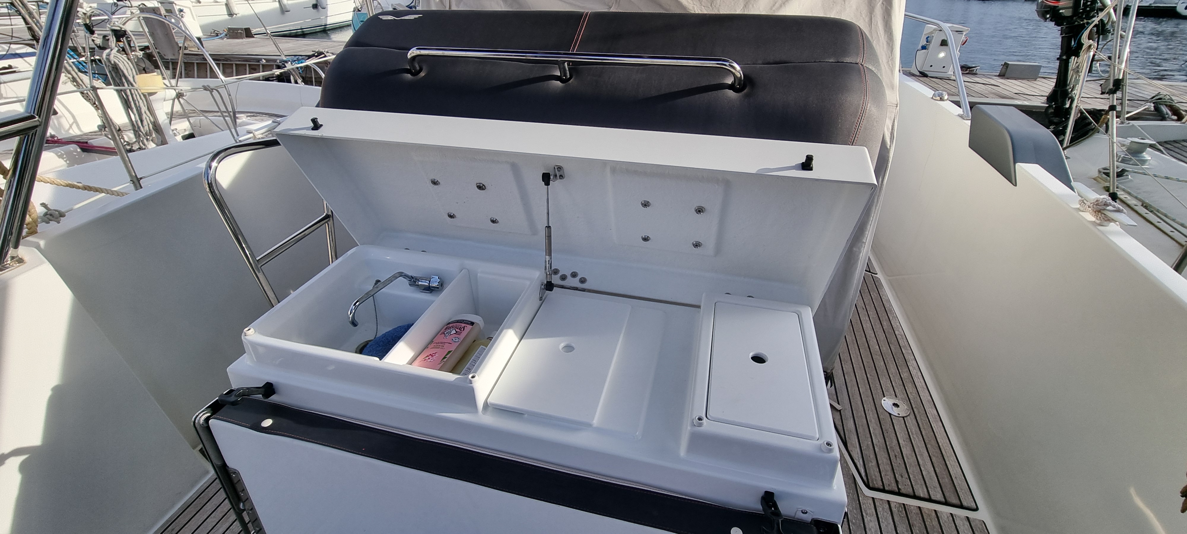 slider 7 Beneteau Flyer 8.8 SPACEdeck